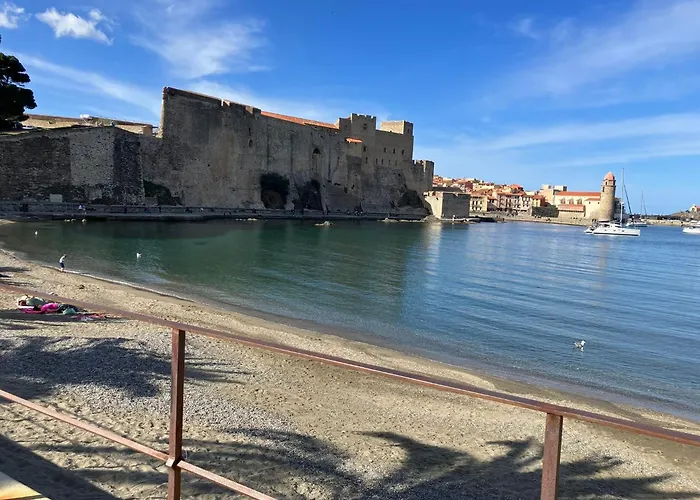 Pieds Dans L\'Eau A Collioure